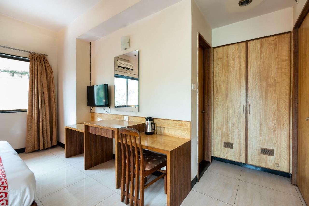 Oyo 44695 Hotel Mango Sawantwadi Luaran gambar