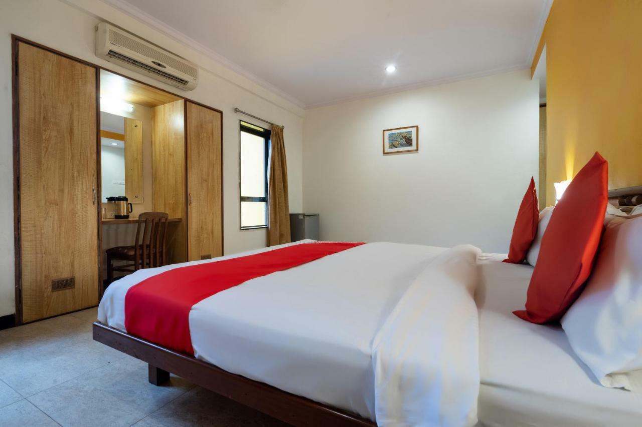Oyo 44695 Hotel Mango Sawantwadi Luaran gambar