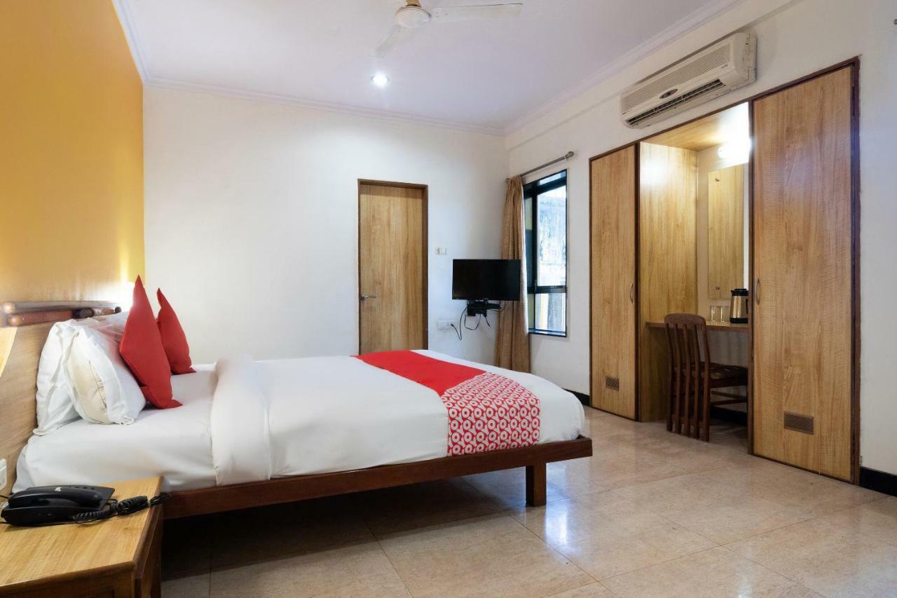 Oyo 44695 Hotel Mango Sawantwadi Luaran gambar