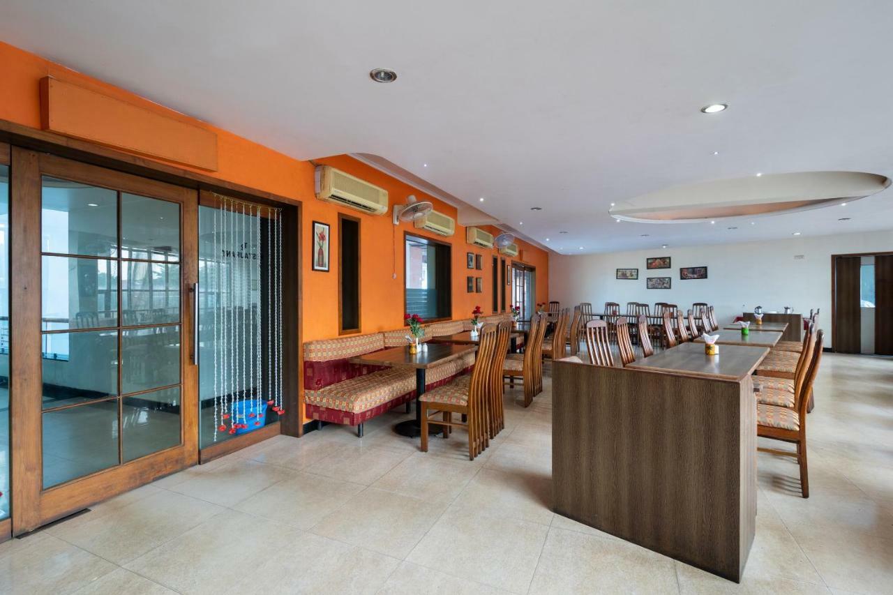 Oyo 44695 Hotel Mango Sawantwadi Luaran gambar