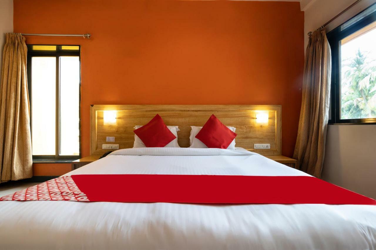 Oyo 44695 Hotel Mango Sawantwadi Luaran gambar