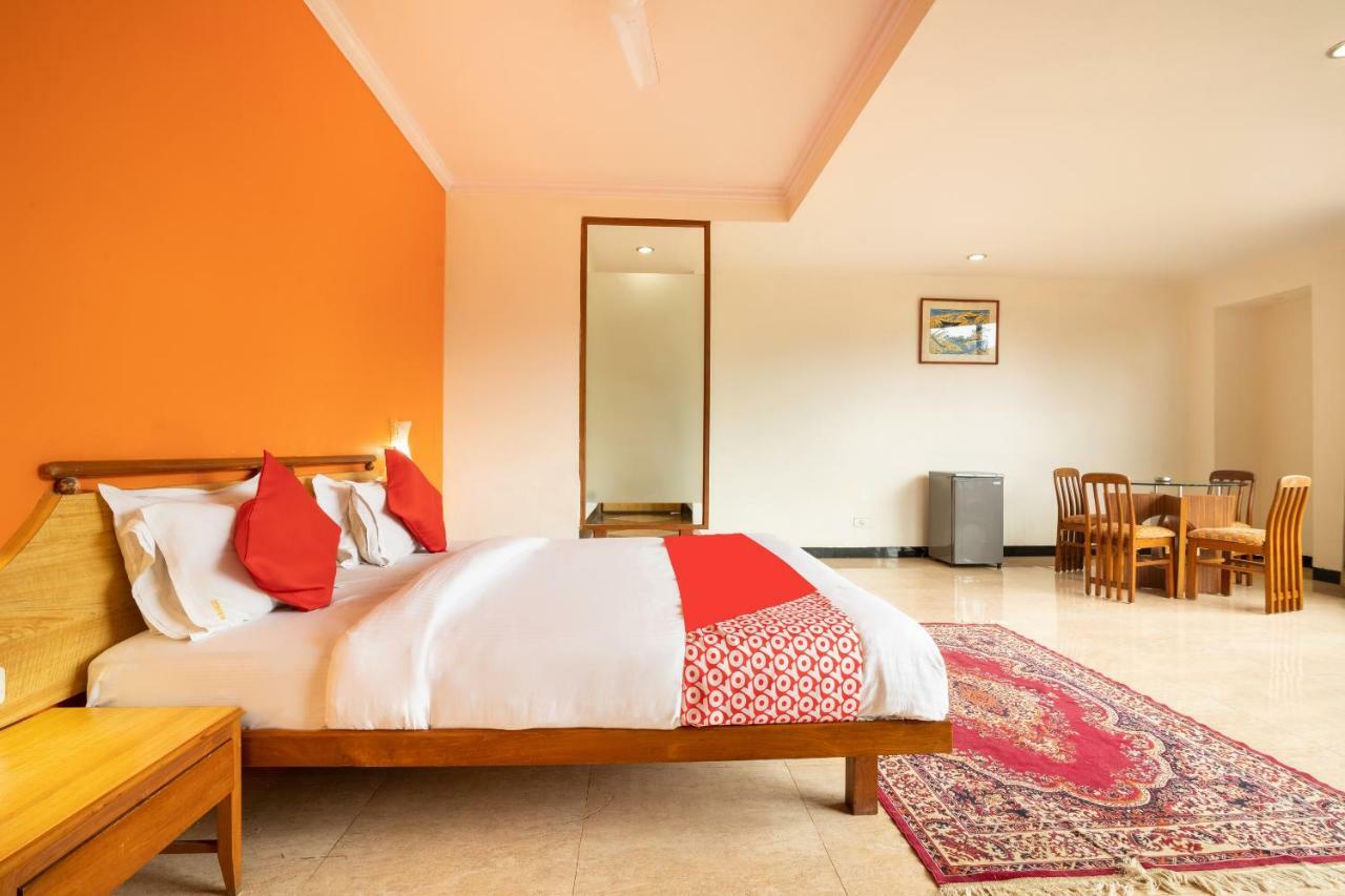 Oyo 44695 Hotel Mango Sawantwadi Luaran gambar