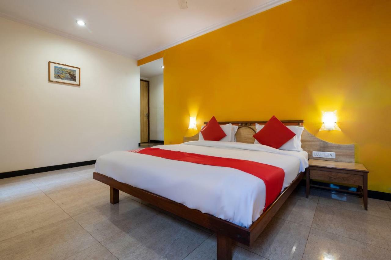 Oyo 44695 Hotel Mango Sawantwadi Luaran gambar