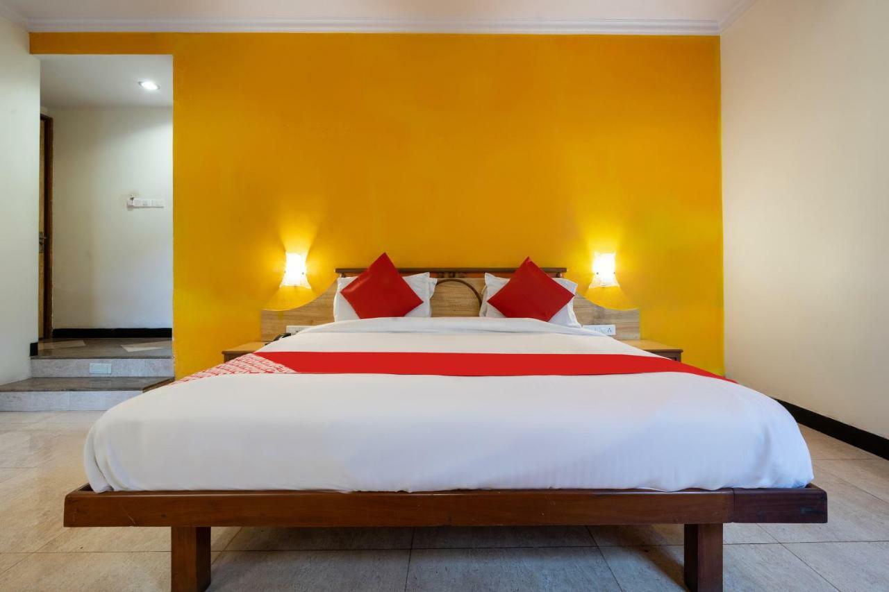 Oyo 44695 Hotel Mango Sawantwadi Luaran gambar
